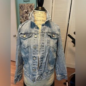 Women’s Denim Jacket. Size: Extra Small but runs a bit bigger.